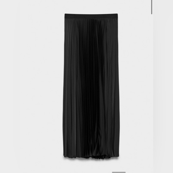 NWT Aritzia Babaton Maido Satin Pleated Skirt Double-satin maxi in Black Small - Picture 8 of 15